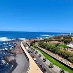 Altagay, Con Impresionantes Vistas Al Mar Y A El Teide