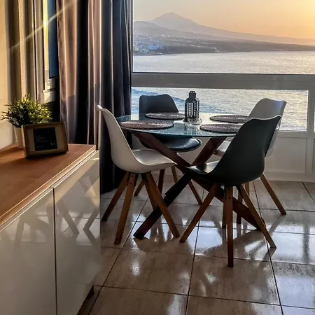 Altagay, Con Impresionantes Vistas Al Mar Y A El Teide